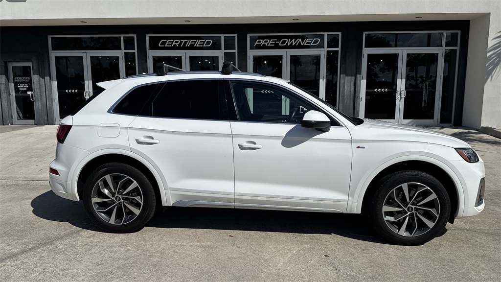 2023 Audi Q5 45 S line Premium Plus photo 4