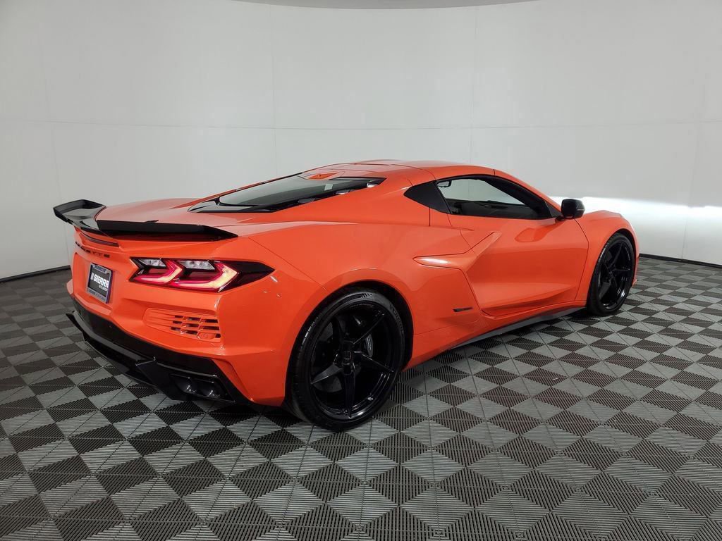 2025 Chevrolet Corvette E-Ray 1LZ photo 4