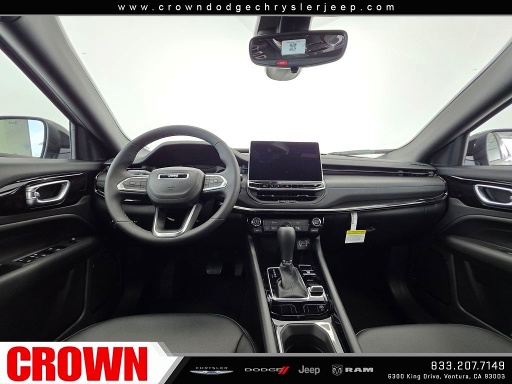 2026 Jeep Compass Latitude Altitude photo 9