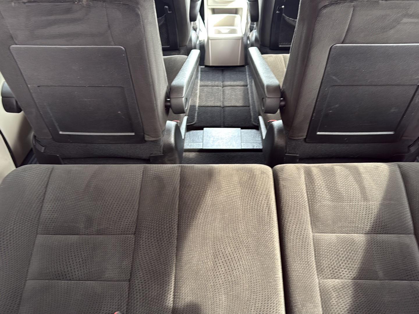 2016 Dodge Grand Caravan SE photo 13