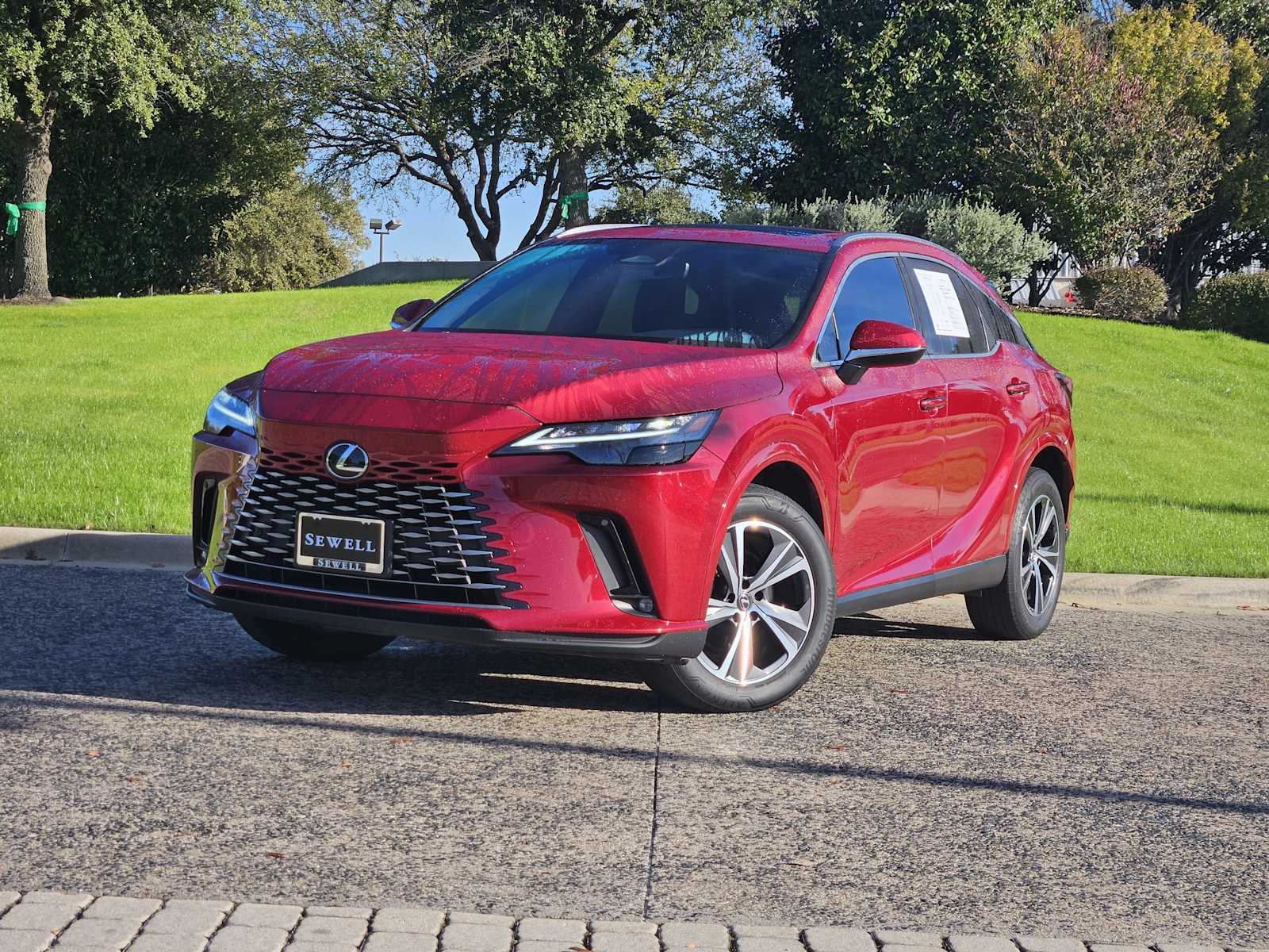 2024 Lexus RX 350's photo