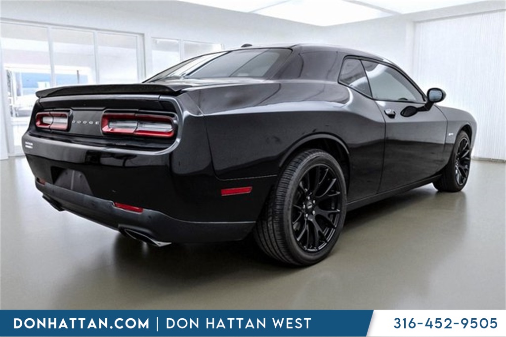 2015 Dodge Challenger R/T photo 28