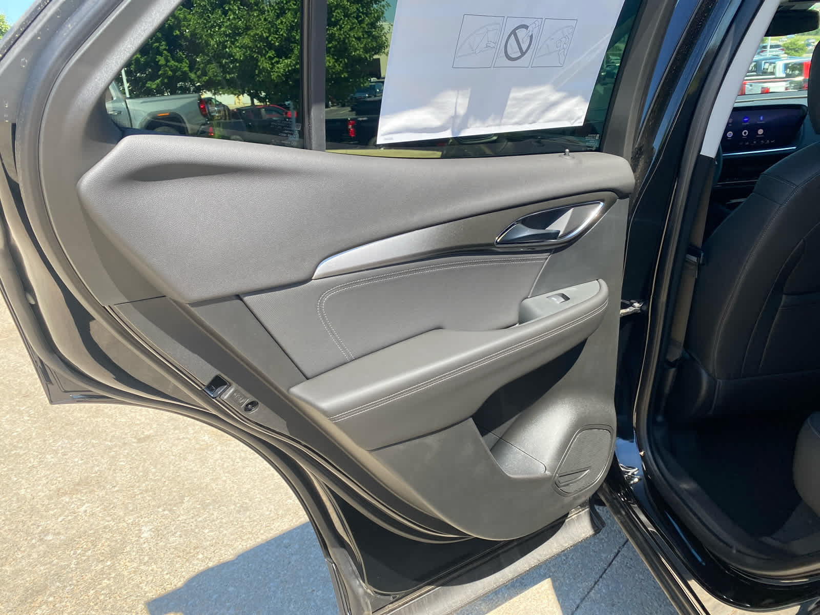 2025 Buick Envision Preferred photo 27