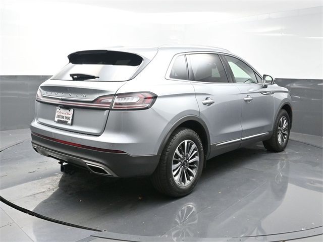 2023 Lincoln Nautilus Reserve photo 2