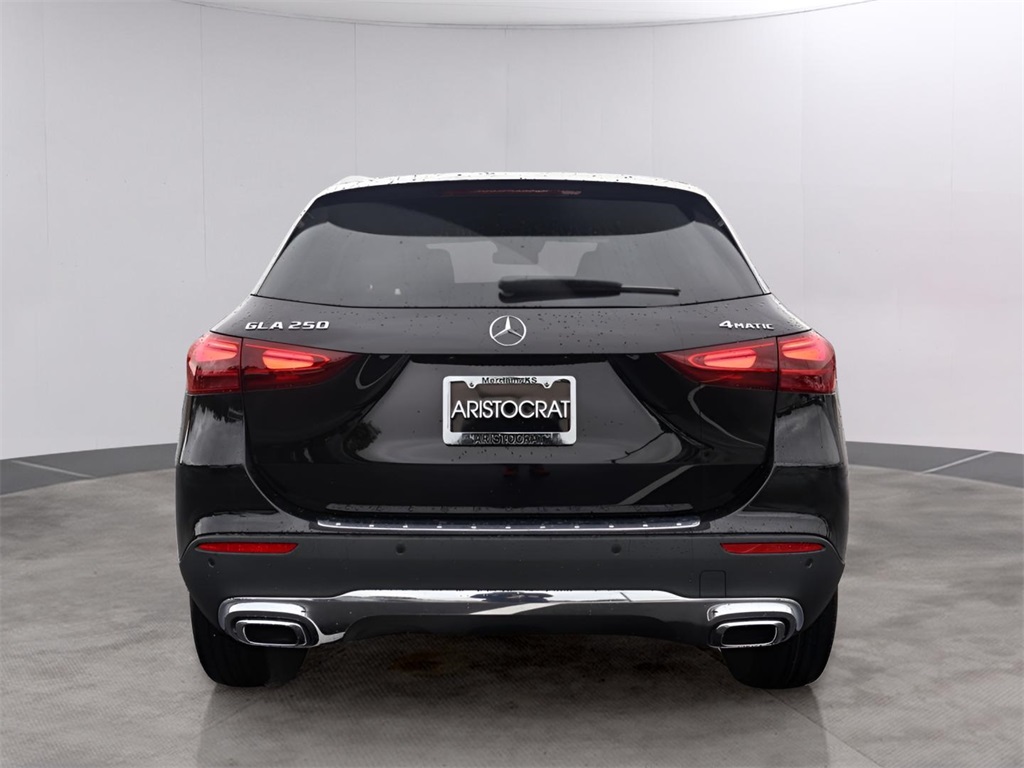 2025 Mercedes Benz GLA 250 4MATIC photo 3