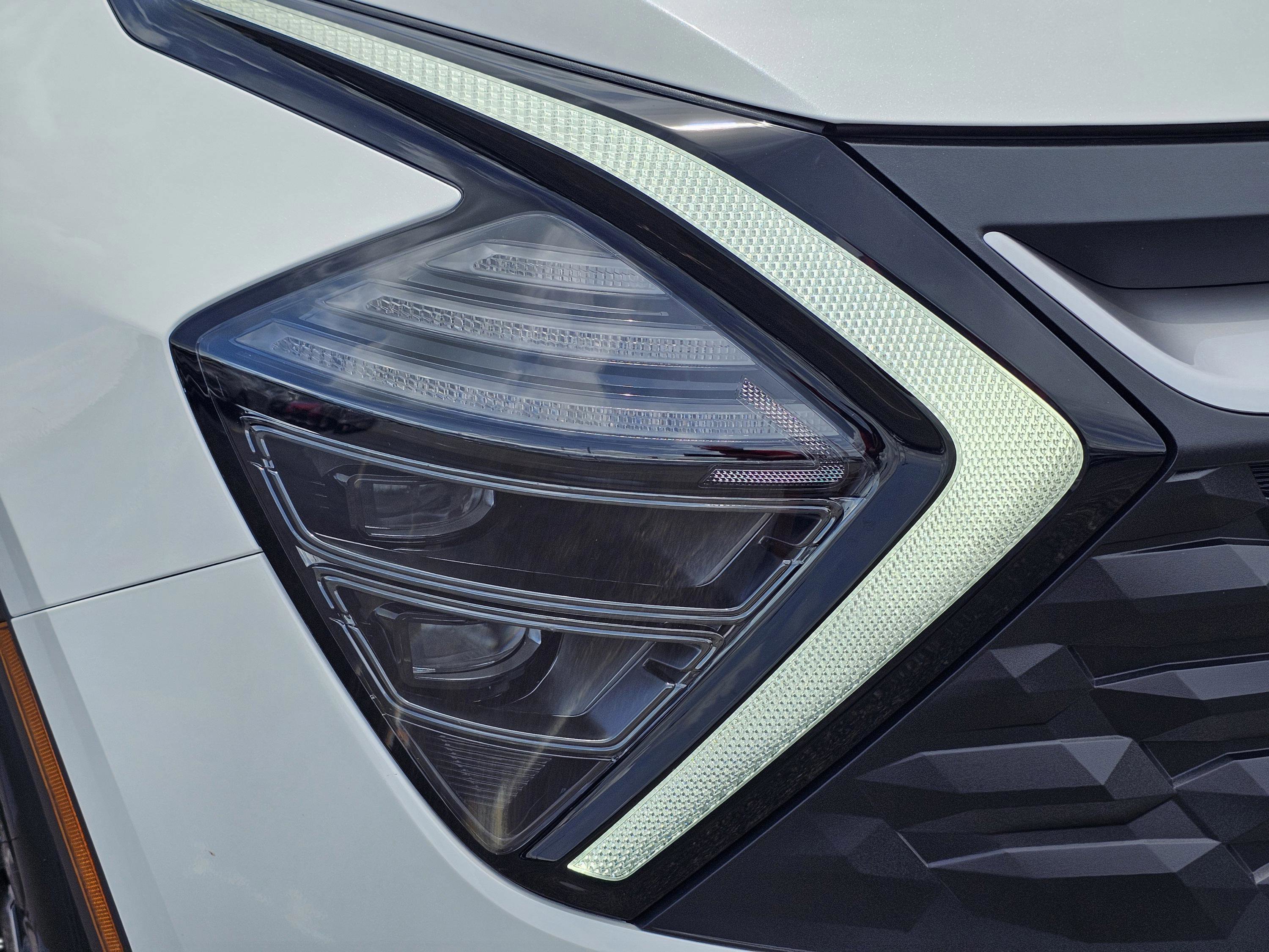 2025 Kia Sportage Hybrid LX photo 3