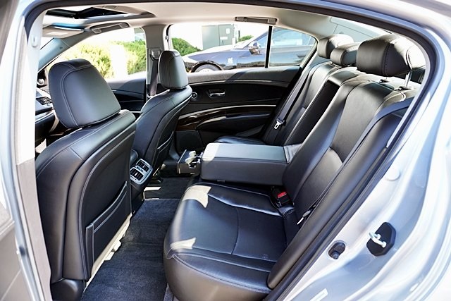 2017 Acura RLX Technology photo 15