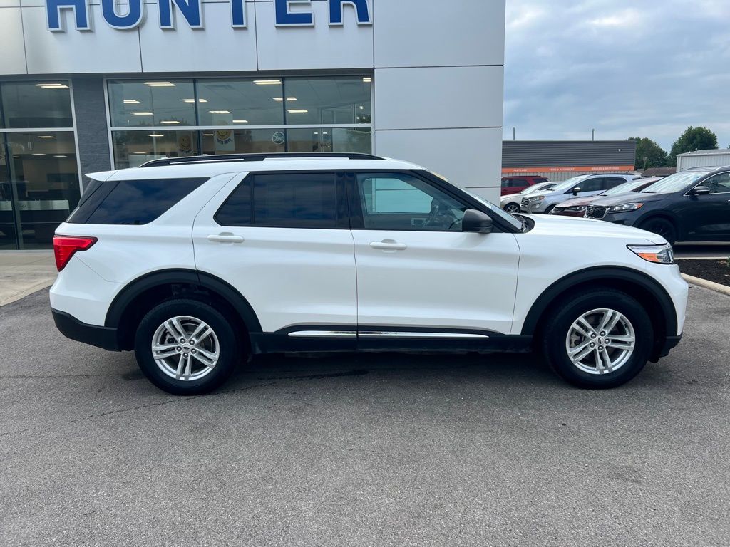 2022 Ford Explorer XLT photo 43