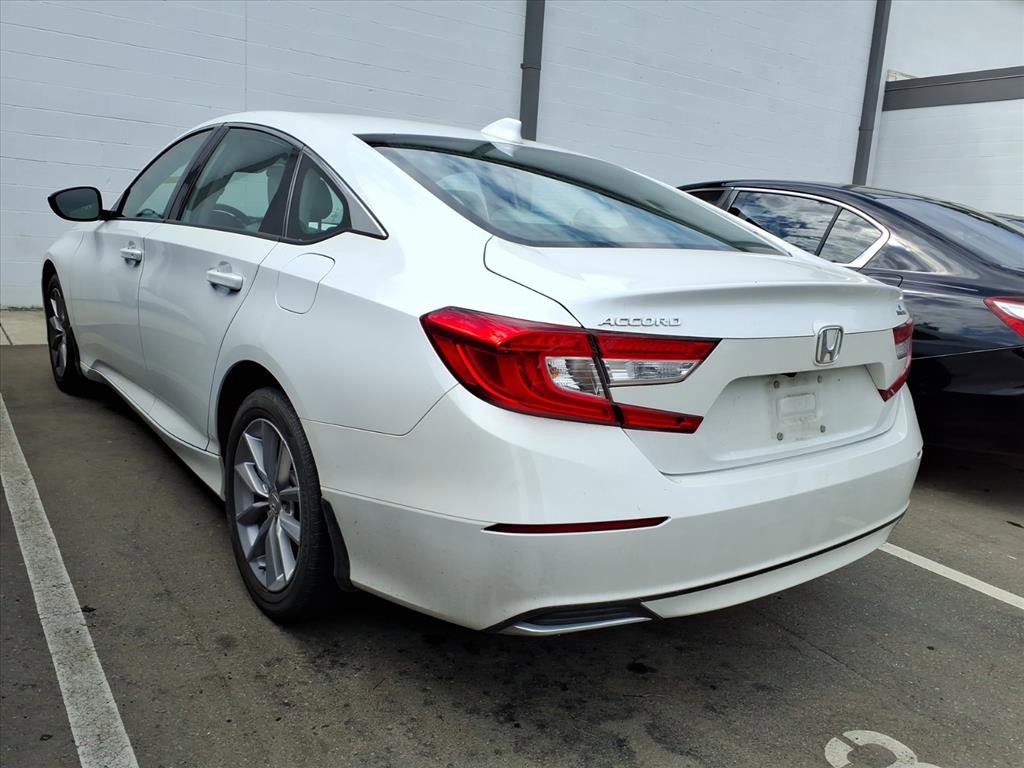 2022 Honda Accord LX 1.5T photo 4