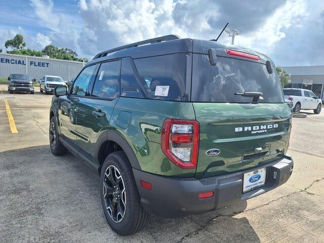 2025 Ford Bronco Sport Outer Banks photo 3