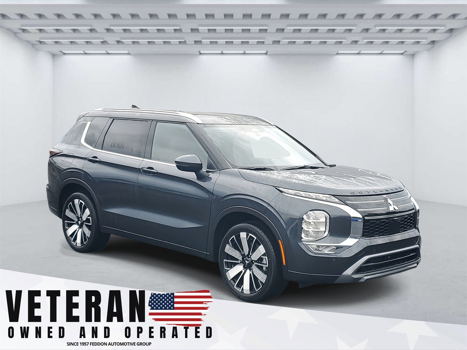 2025 Mitsubishi Outlander SEL's photo