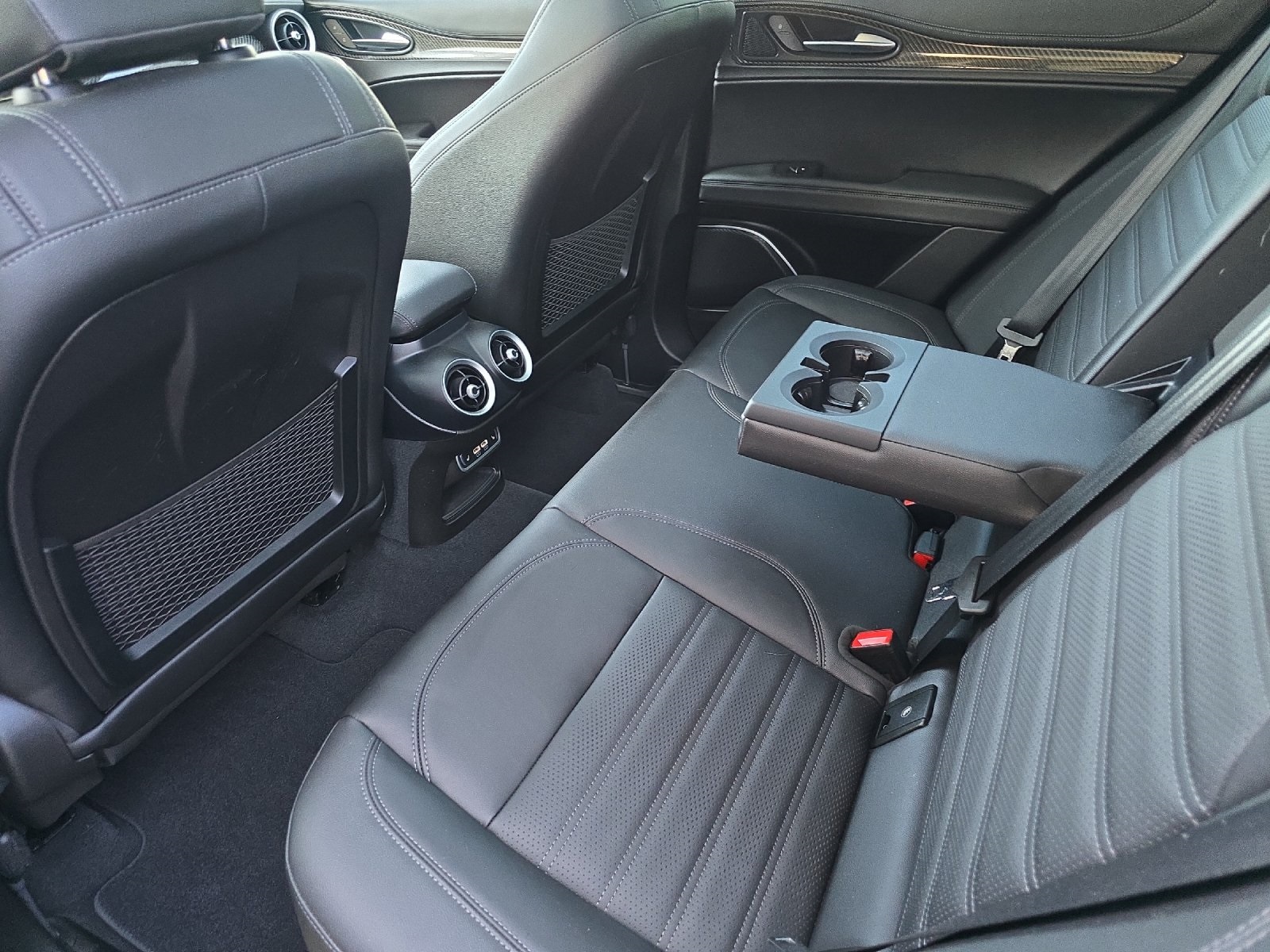2023 Alfa Romeo Stelvio Quadrifoglio photo 11