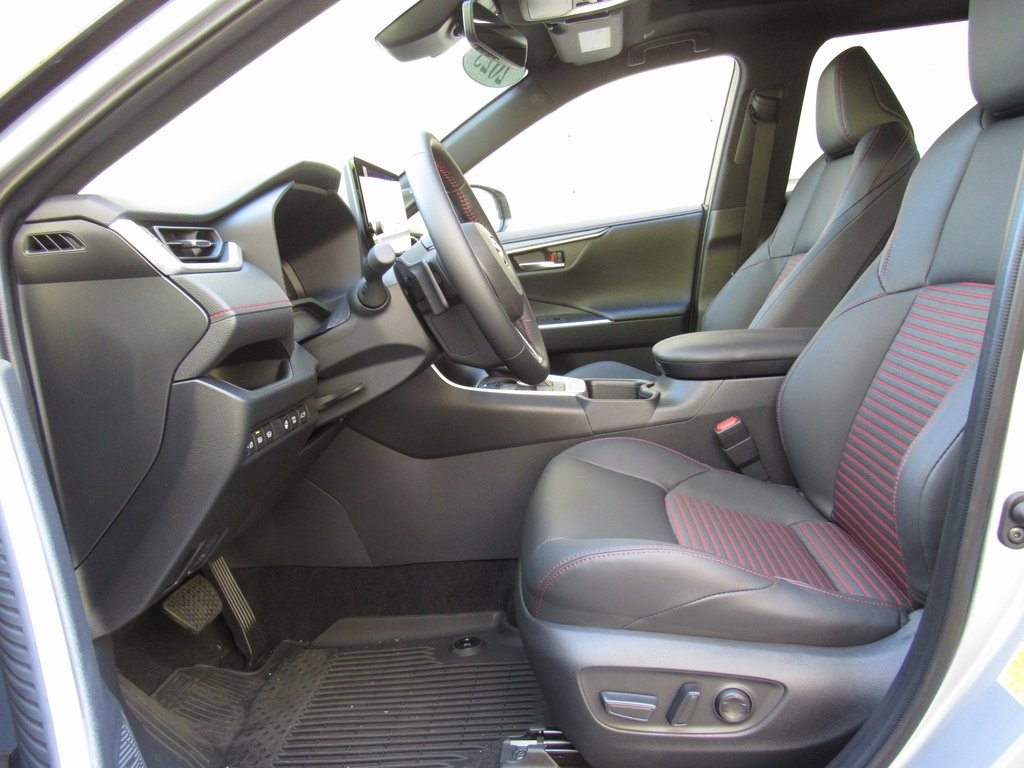 2025 Toyota RAV4 Hybrid XSE photo 10