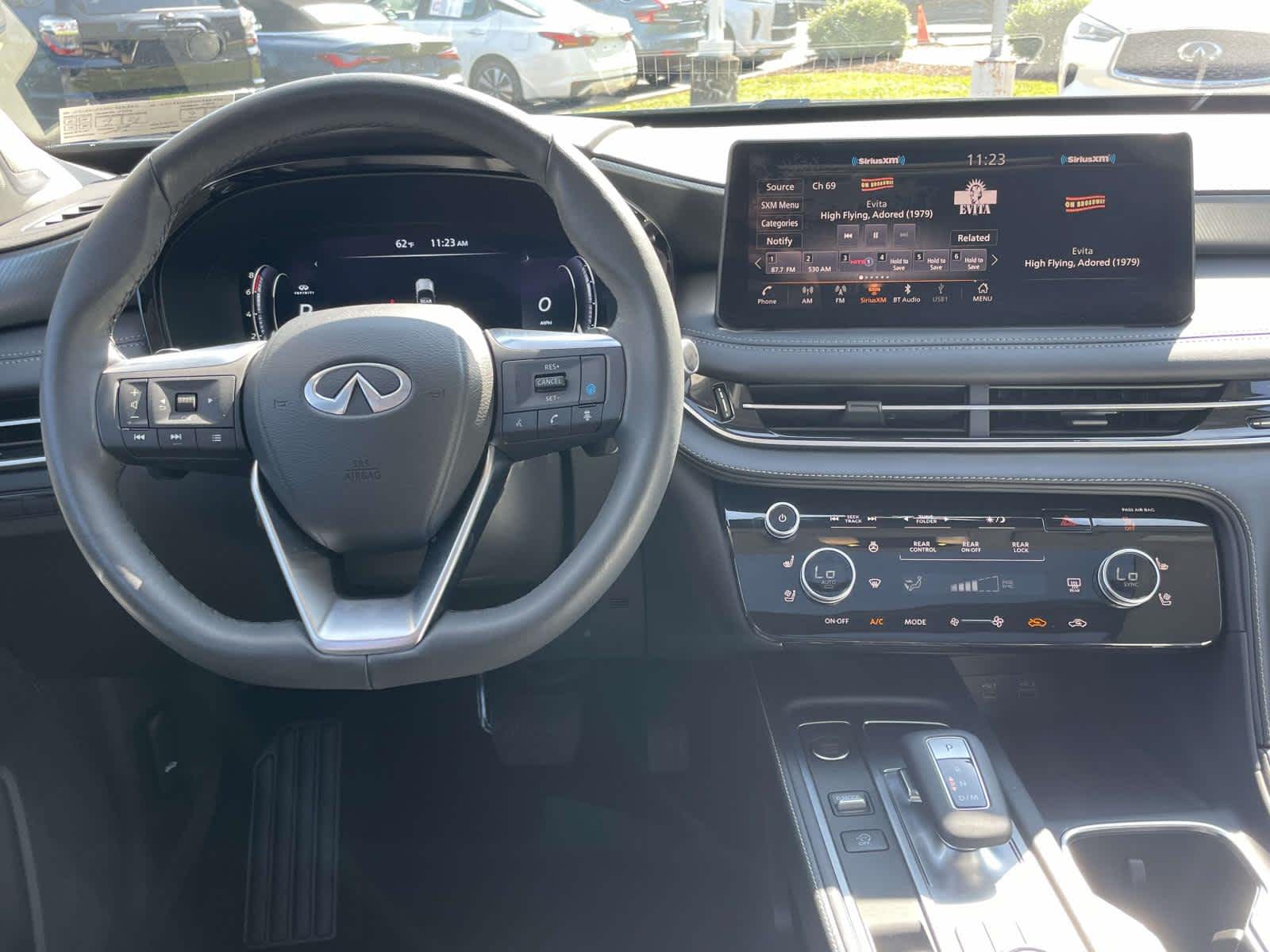 2025 Infiniti QX60 Luxe photo 19