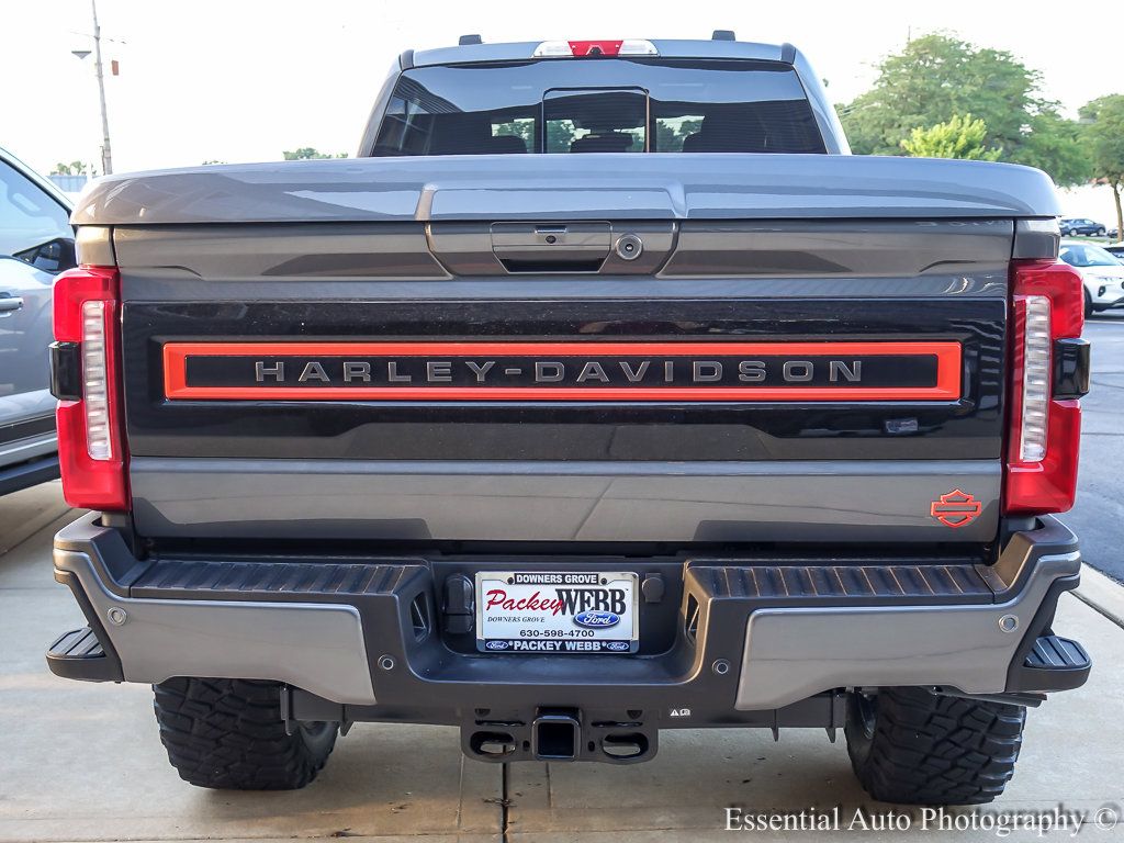 2025 Ford F-250 photo 5