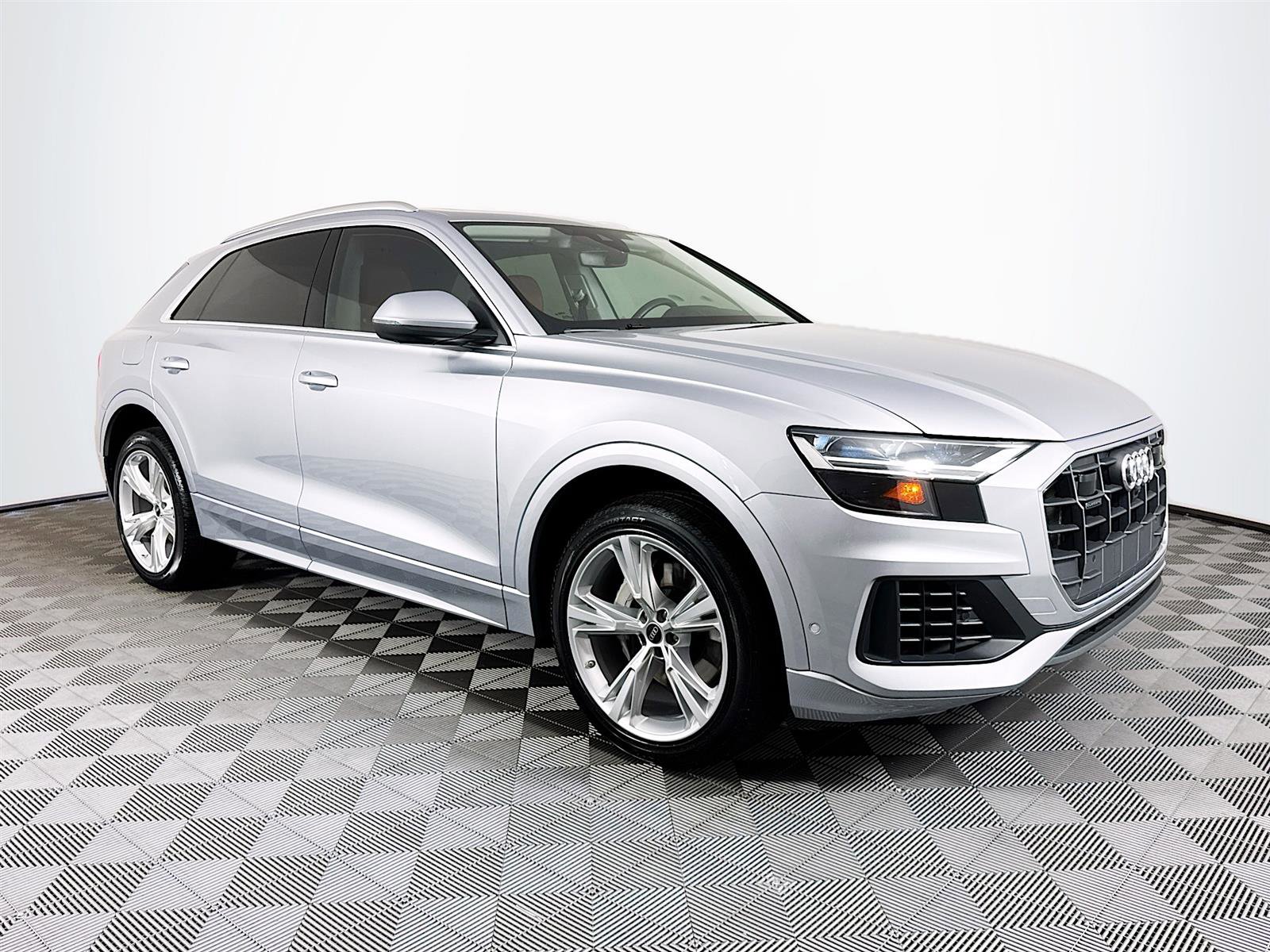 2022 Audi Q8
