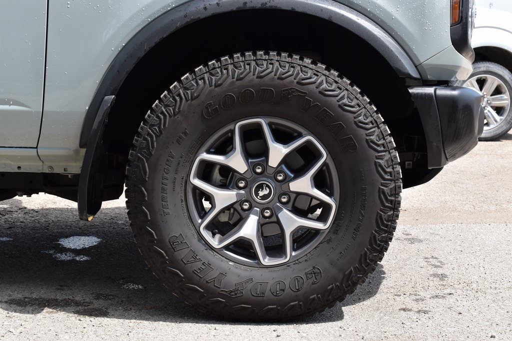 2023 Ford Bronco Black Diamond photo 4
