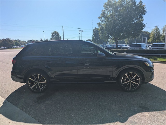2022 Audi Q7 55 Premium Plus photo 7