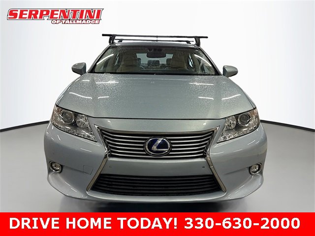 2014 Lexus ES 300h photo 2