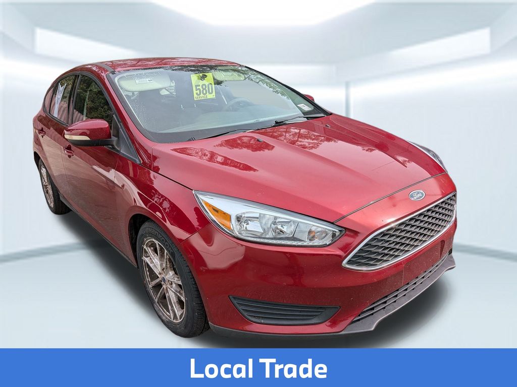 2017 Ford Focus SE photo 3