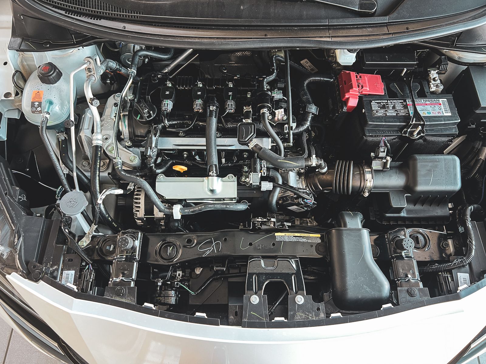 2025 Nissan Versa 1.6 SV photo 27