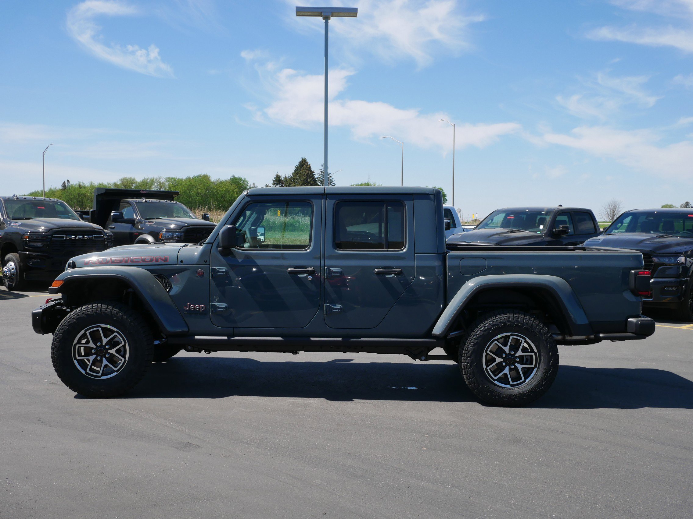 2025 Jeep Gladiator Rubicon photo 3