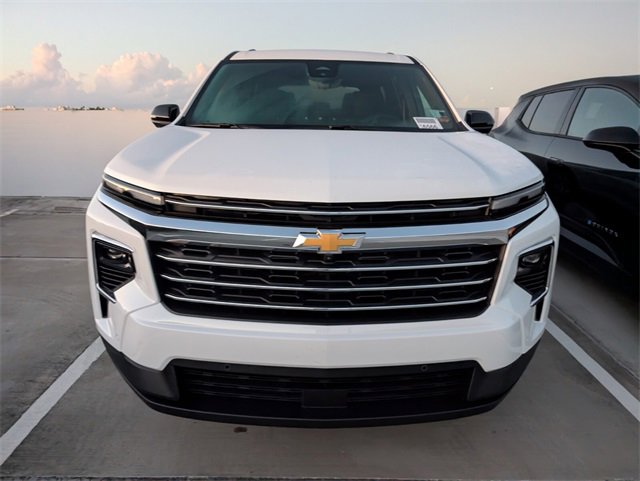 2026 Chevrolet Traverse photo 3