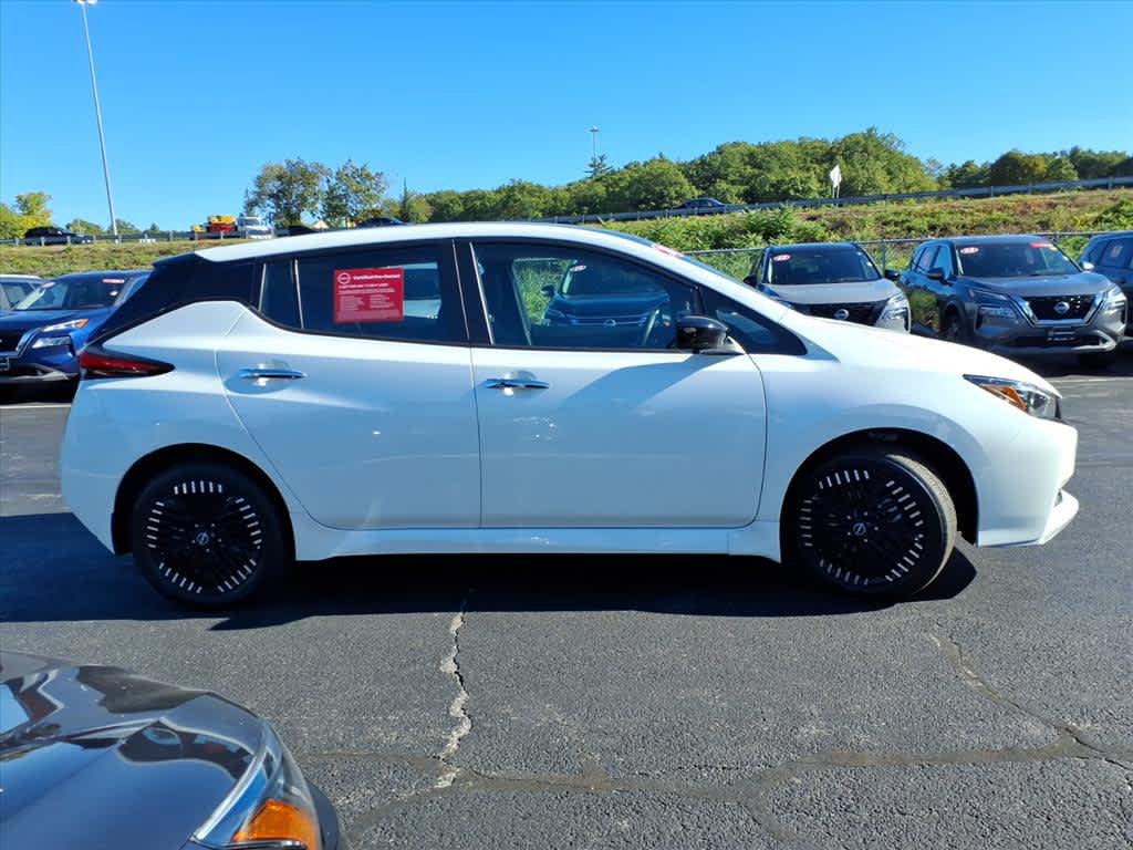 2024 Nissan Leaf SV Plus photo 4