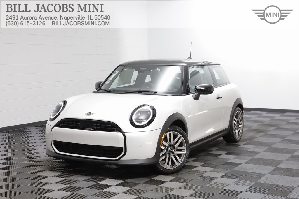 2026 MINI Hardtop 2 Door Oxford Edition's photo