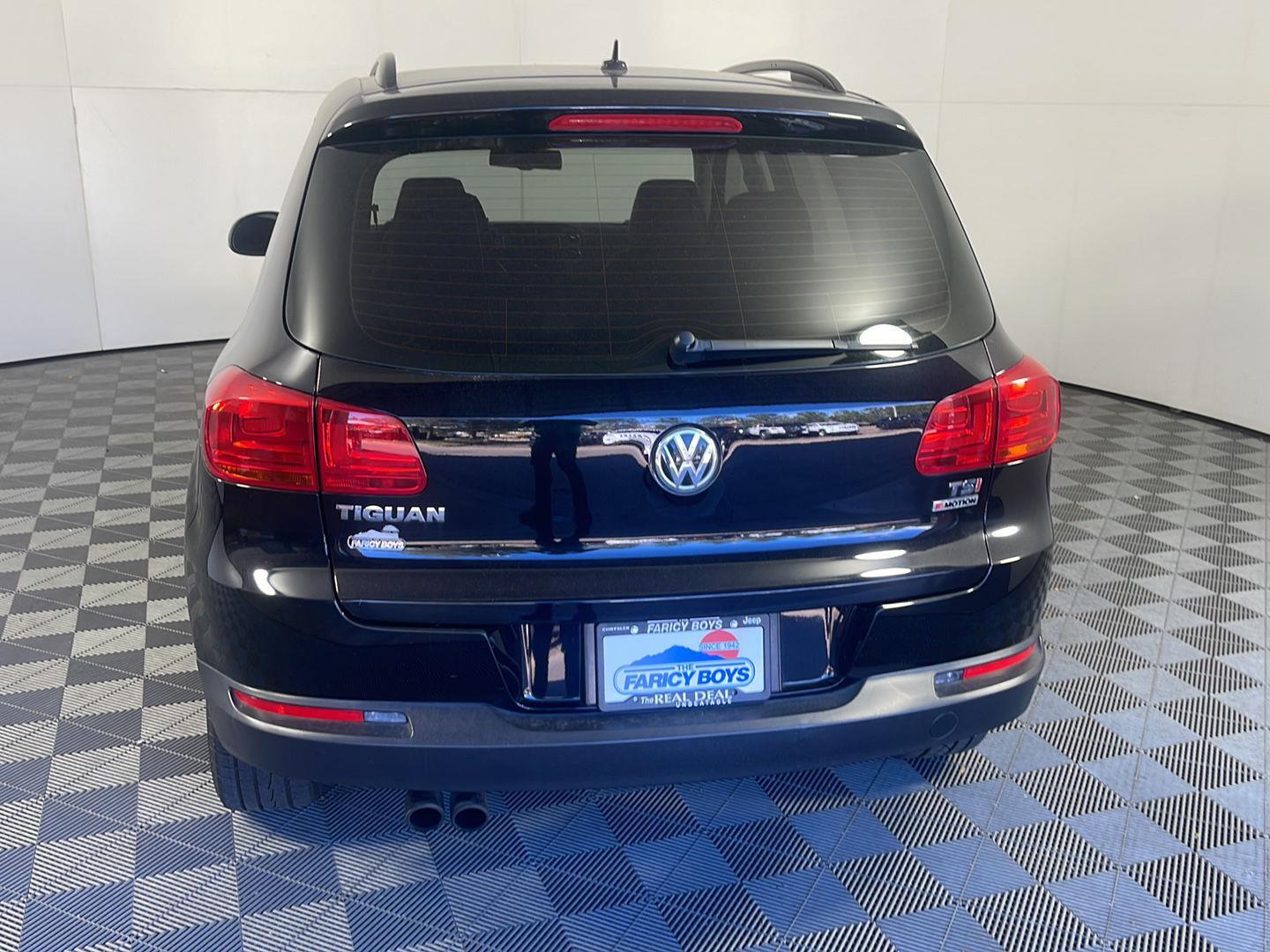 2016 Volkswagen Tiguan S photo 7