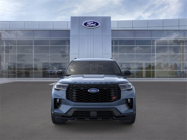 2025 Ford Explorer ST photo 2