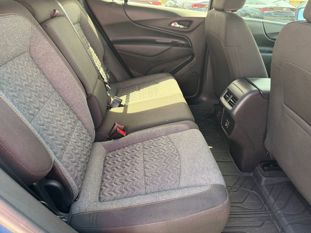 2024 Chevrolet Equinox LT photo 17