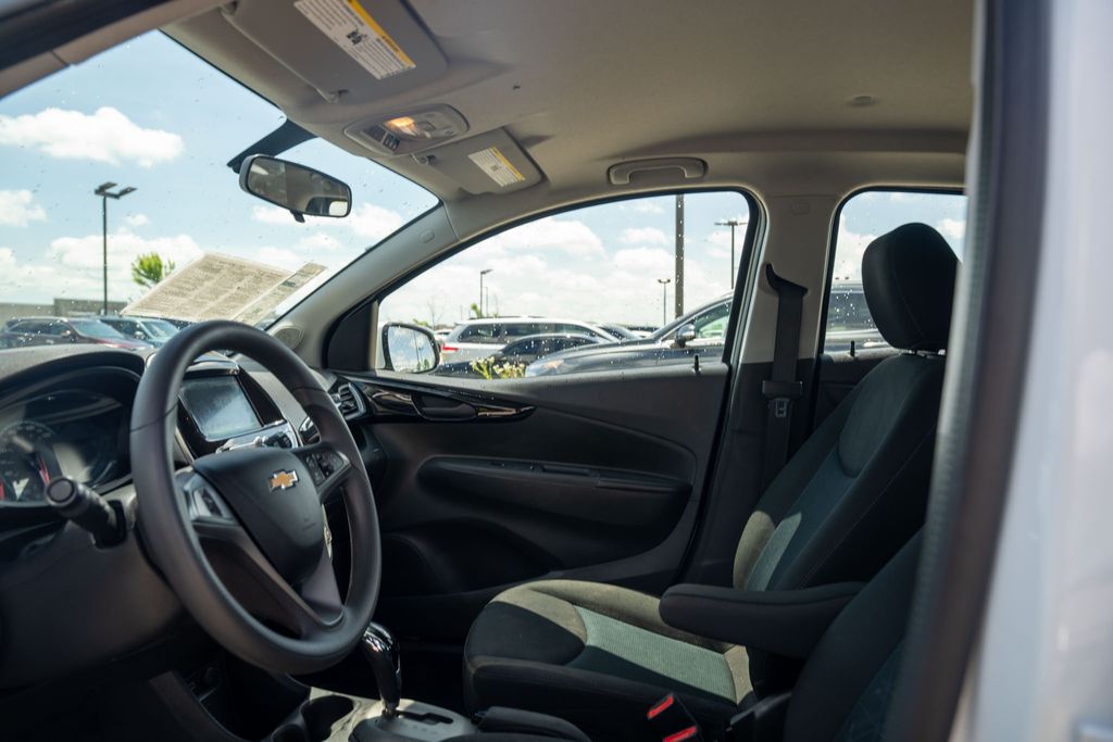 2022 Chevrolet Spark 1LT photo 18