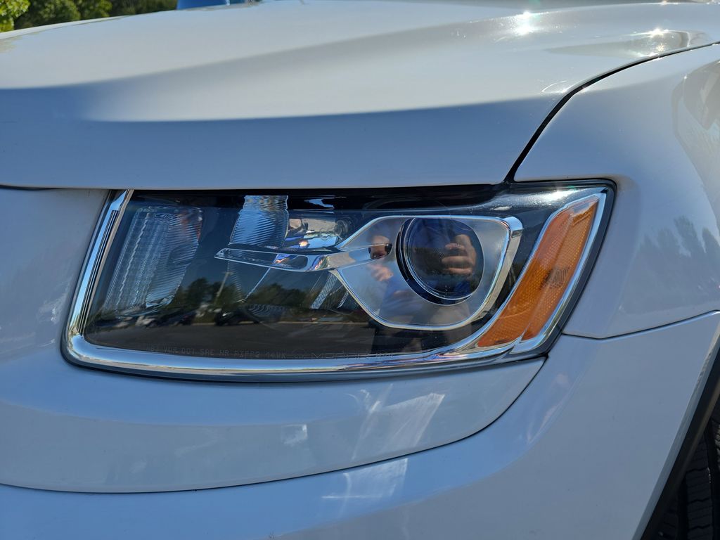 2015 Jeep Grand Cherokee Limited photo 30
