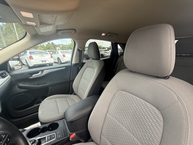 2020 Ford Escape SE photo 13