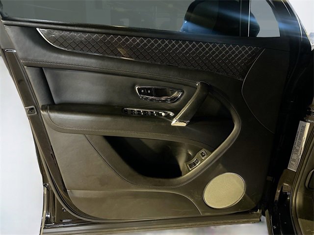 2020 Bentley Bentayga V8 photo 13