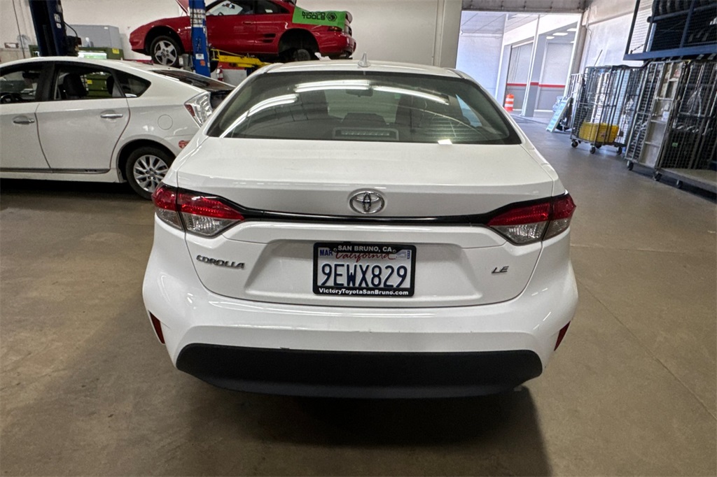 2023 Toyota Corolla LE photo 4