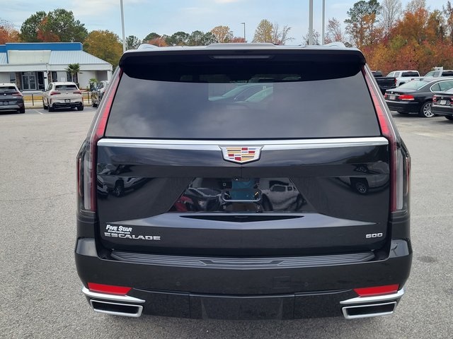 2024 Cadillac Escalade Premium Luxury photo 2