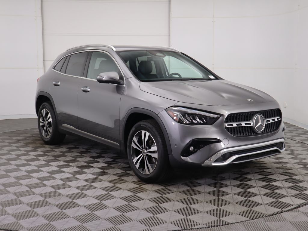 2025 Mercedes Benz GLA 250 photo 3