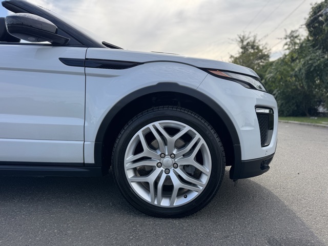 2017 Land Rover Range Rover Evoque HSE Dynamic photo 10