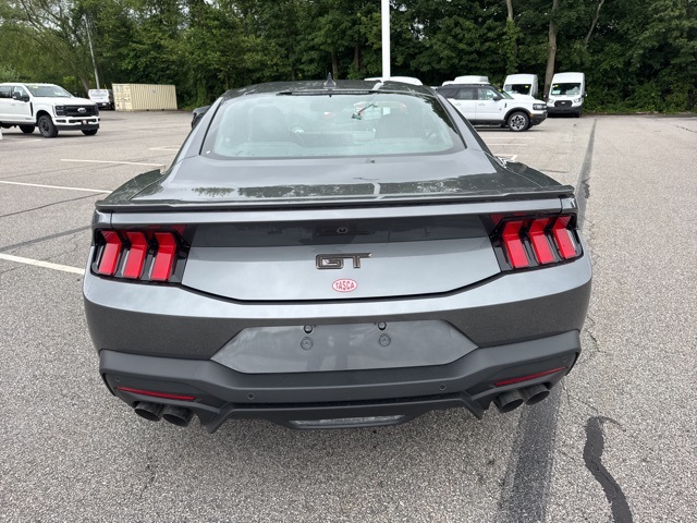 2025 Ford Mustang GT Premium photo 4