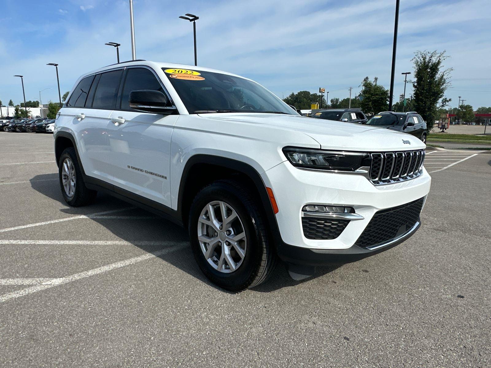 2022 Jeep Grand Cherokee Limited photo 3