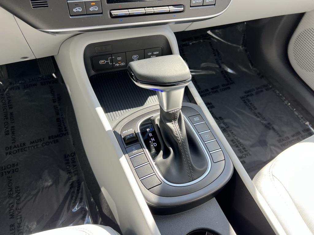 2025 Hyundai Kona SEL photo 21