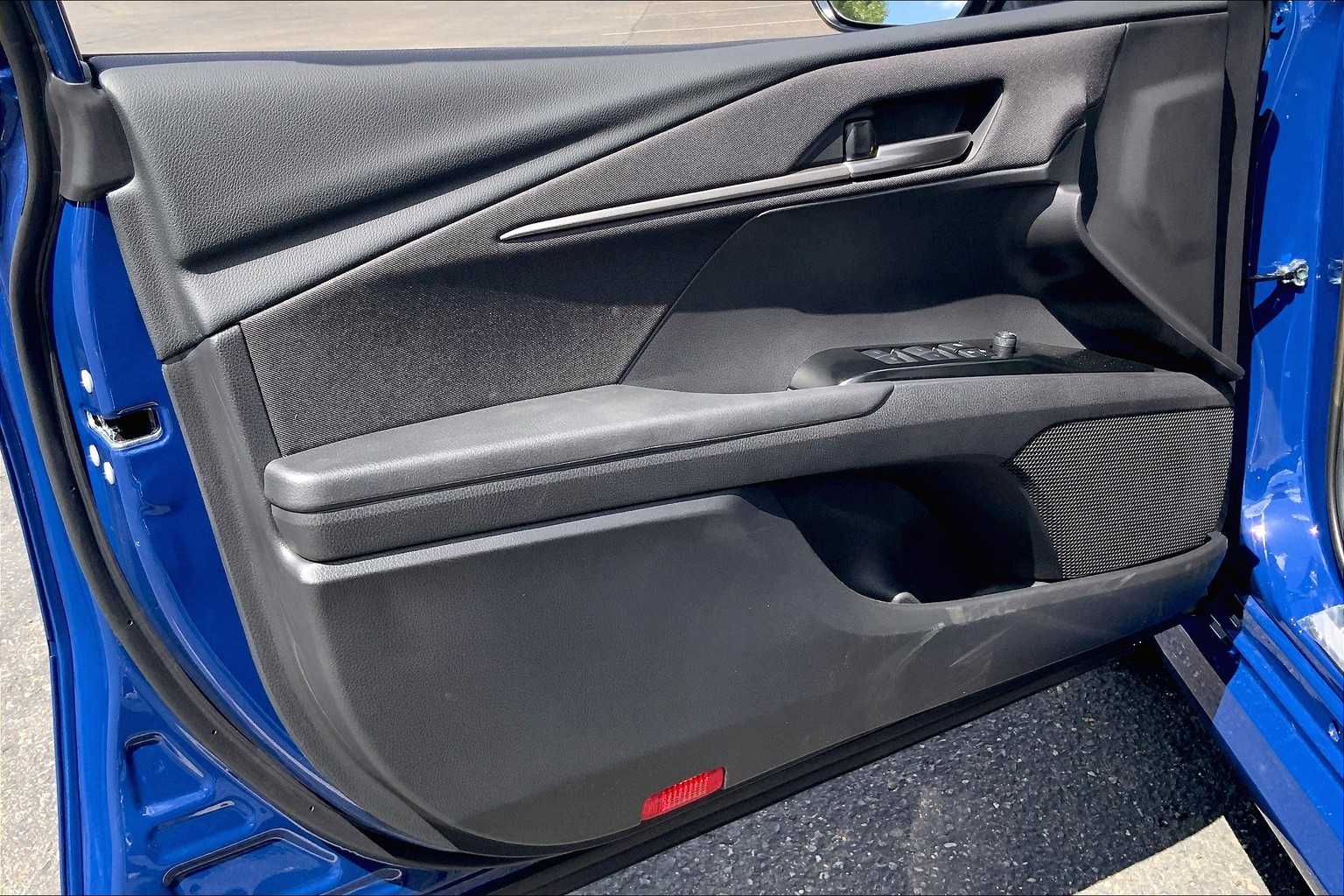 2025 Toyota Camry LE photo 19