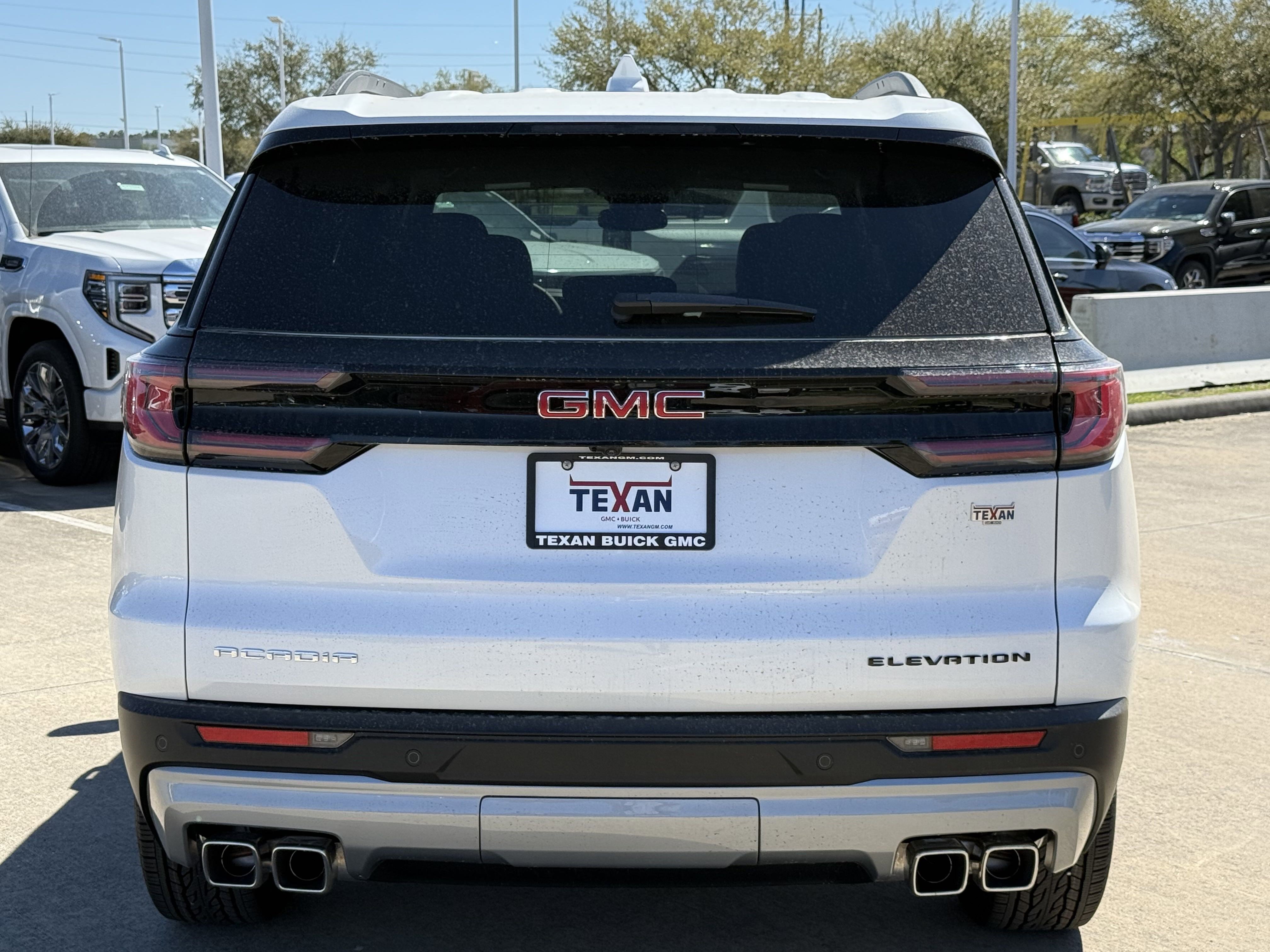 2025 Gmc Acadia Elevation photo 2