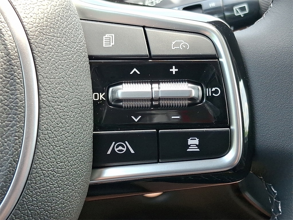 2025 Kia Sorento S photo 19