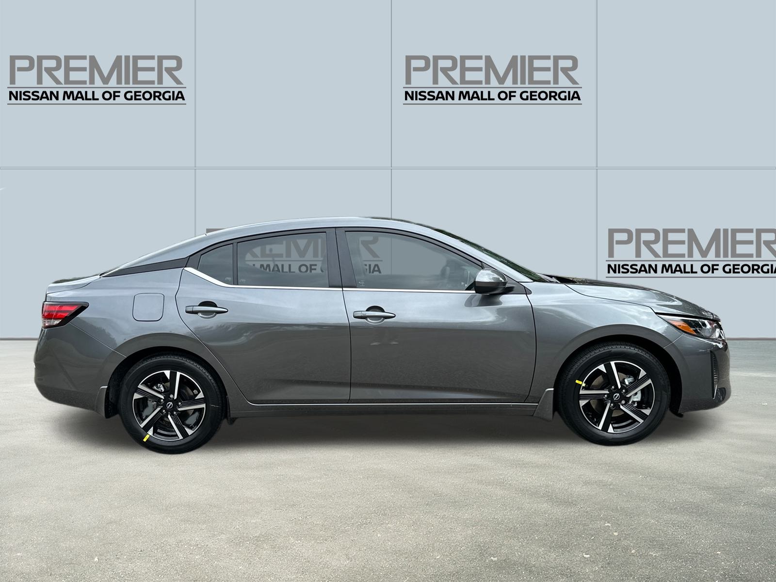 2025 Nissan Sentra SV photo 4