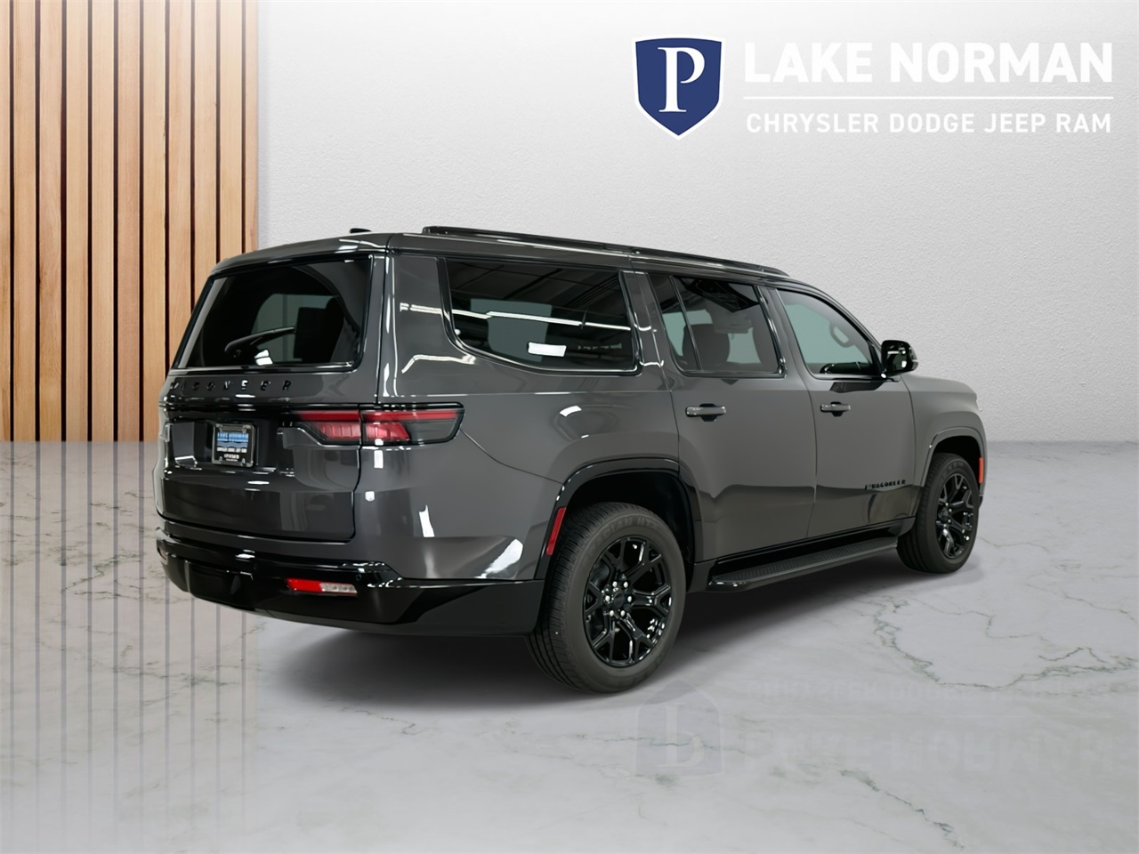 2025 Jeep Wagoneer Series II Carbide photo 2