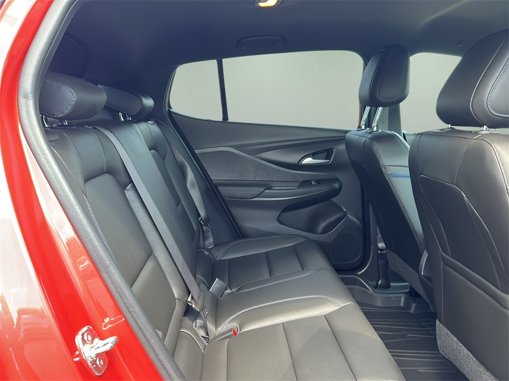 2024 Buick Envista ST photo 18