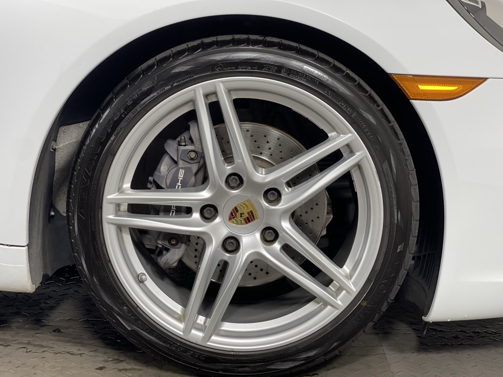 2017 Porsche 911 Cabriolet photo 17